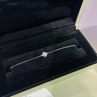 [GALE]CLOVER  SINGLE FLOWER BRACELET SILVER