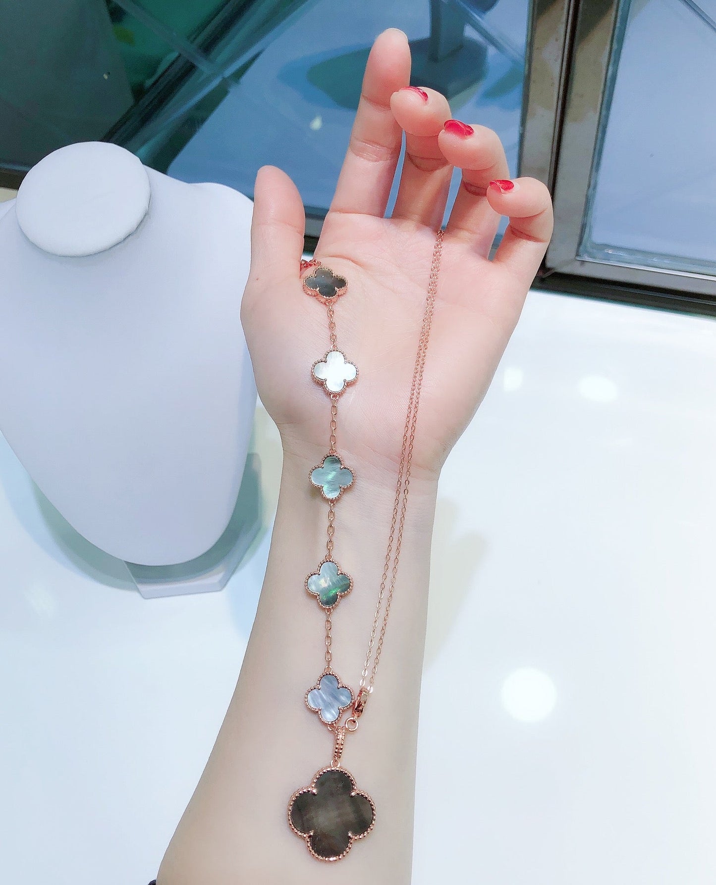 [GALE]COMBINED BRACELET 5 MOTIFS AND NECKLACE DARK MOP ROSE GOLD