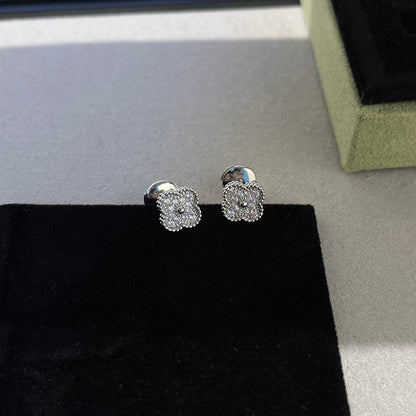 [GALE]CLOVER MINI DIAMOND STUD EARRINGS